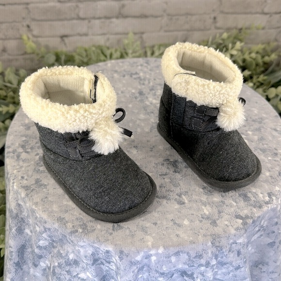 Carter’s Gray Fabric Fur Collar Pom-Pom Soft Booties - Baby 3-6 months🩶EUC - Picture 10 of 10